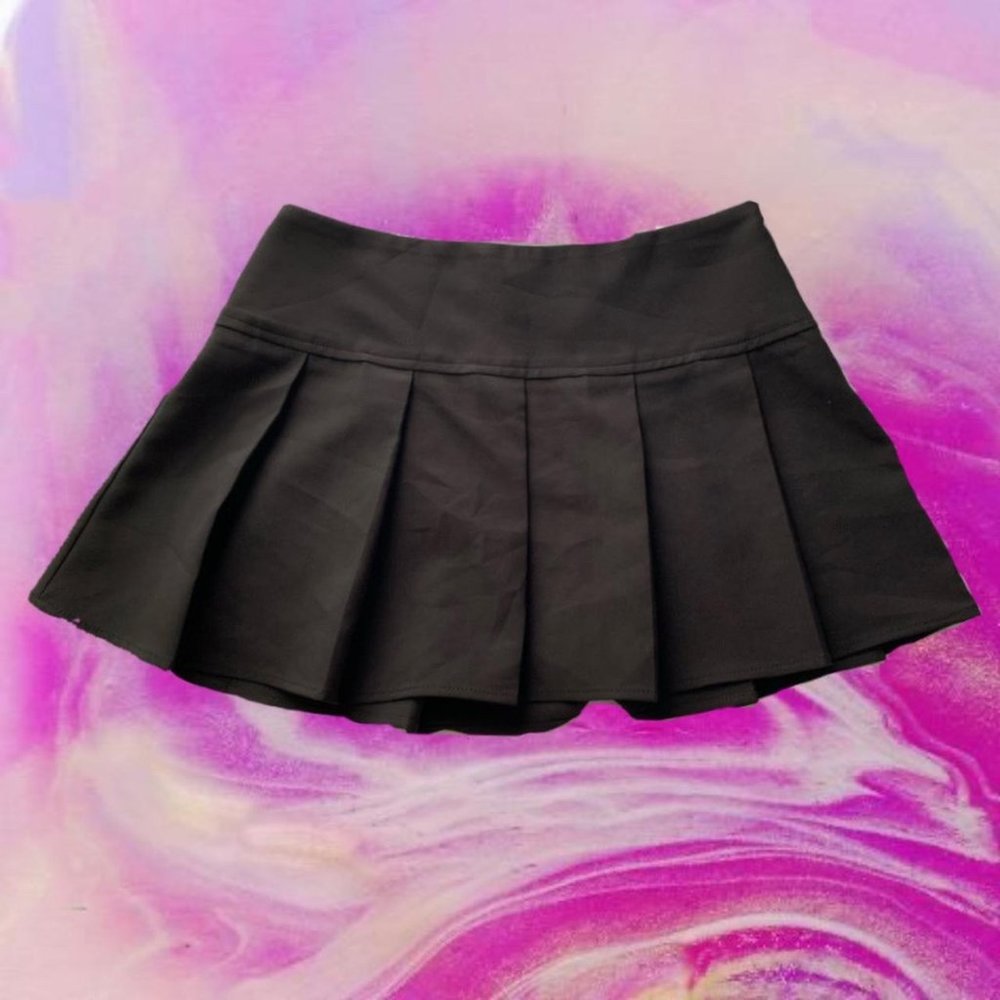 Black Pleaded Skirt